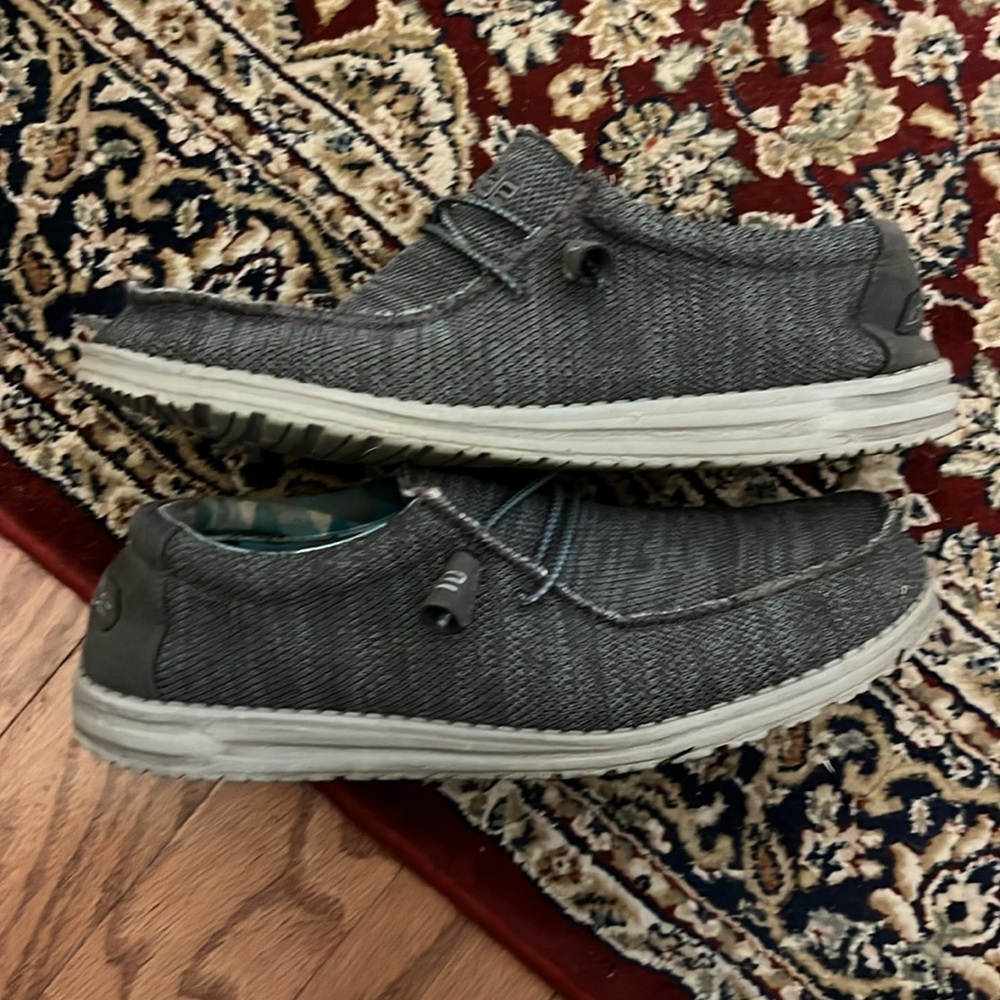 Hey dudes slippers